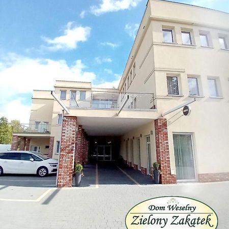 יארוצין Dom Weselny Zielony Zakatek מראה חיצוני תמונה